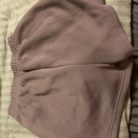 Size large, never worn, light purple color - Picture 2 of 2